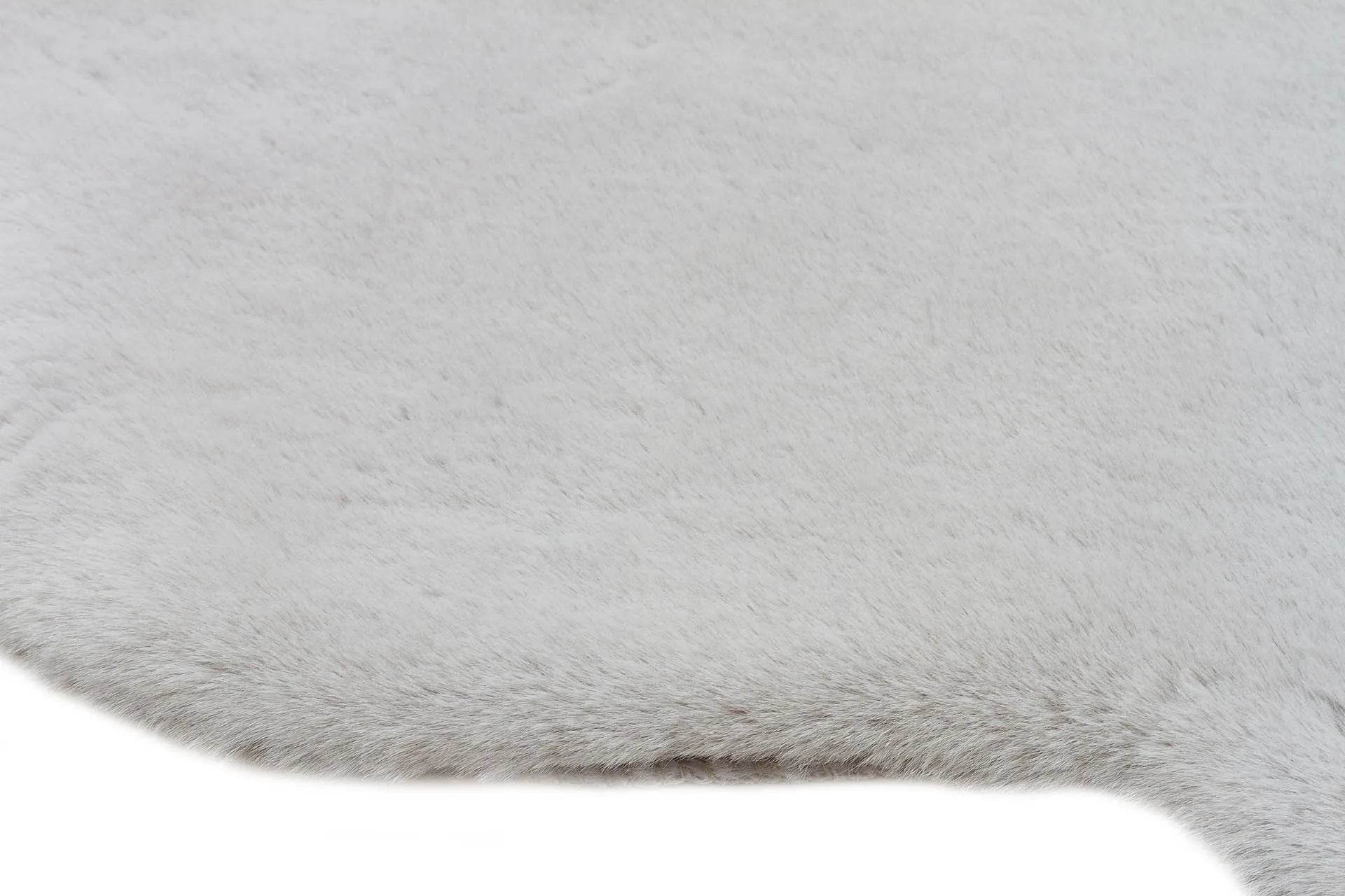 Kaninchenfellteppich Weich & Flauschig – 5 Farben, 2 Größen | Waschbar & Rutschfest