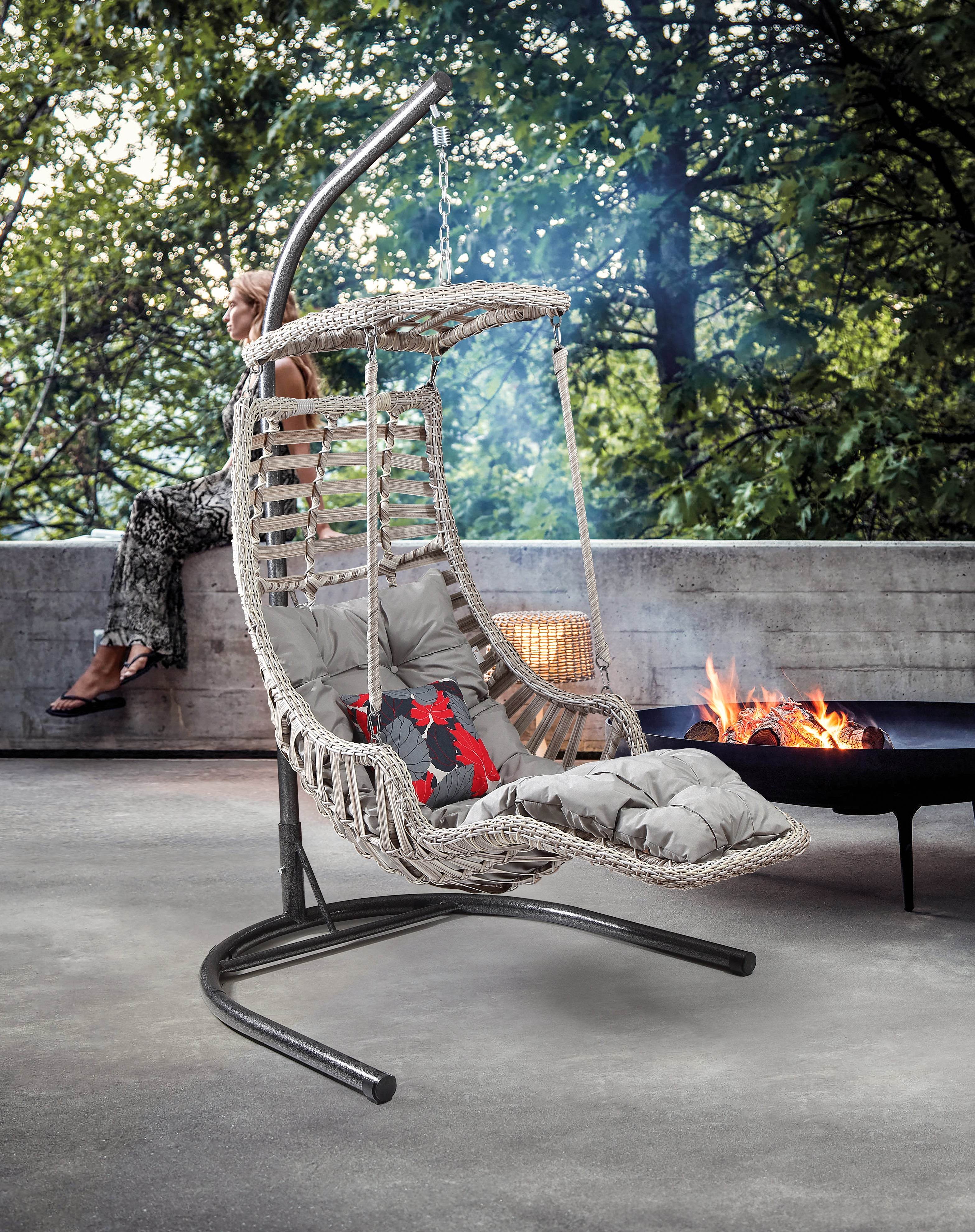 Alacati Plus Hängesessel mit Gestell – Handgefertigt, Rattan, Sonnendach & Fußablage