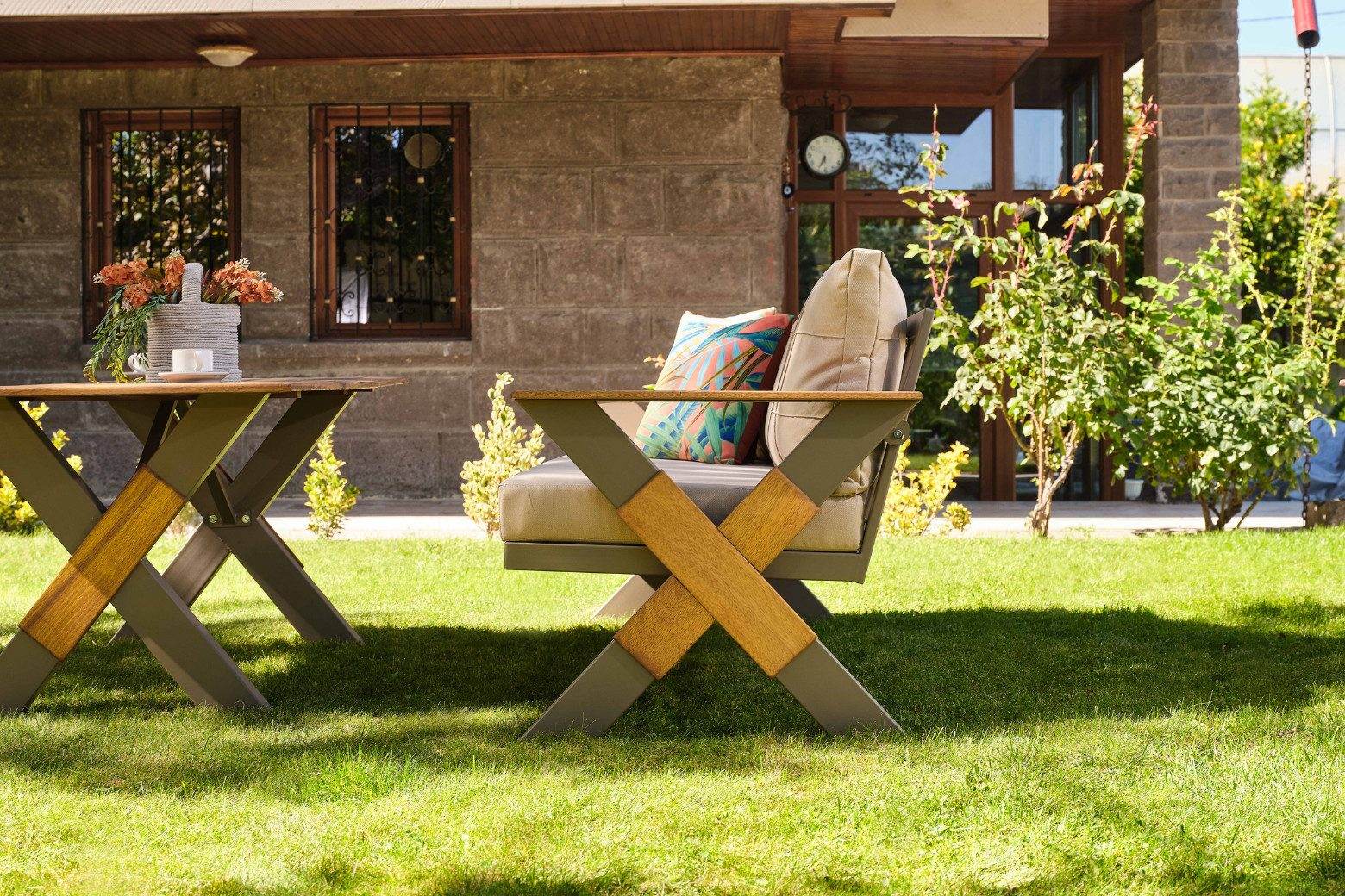 Gowoll Lotus Cappucino Gartenlounge-Set Gartengarnitur Gartenmöbel Set 5 Personen Gartentisch für Outdoor