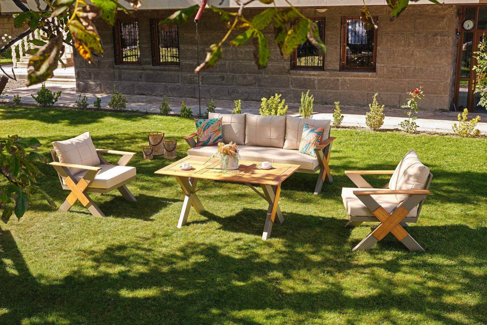 Gowoll Lotus Cappucino Gartenlounge-Set Gartengarnitur Gartenmöbel Set 5 Personen Gartentisch für Outdoor