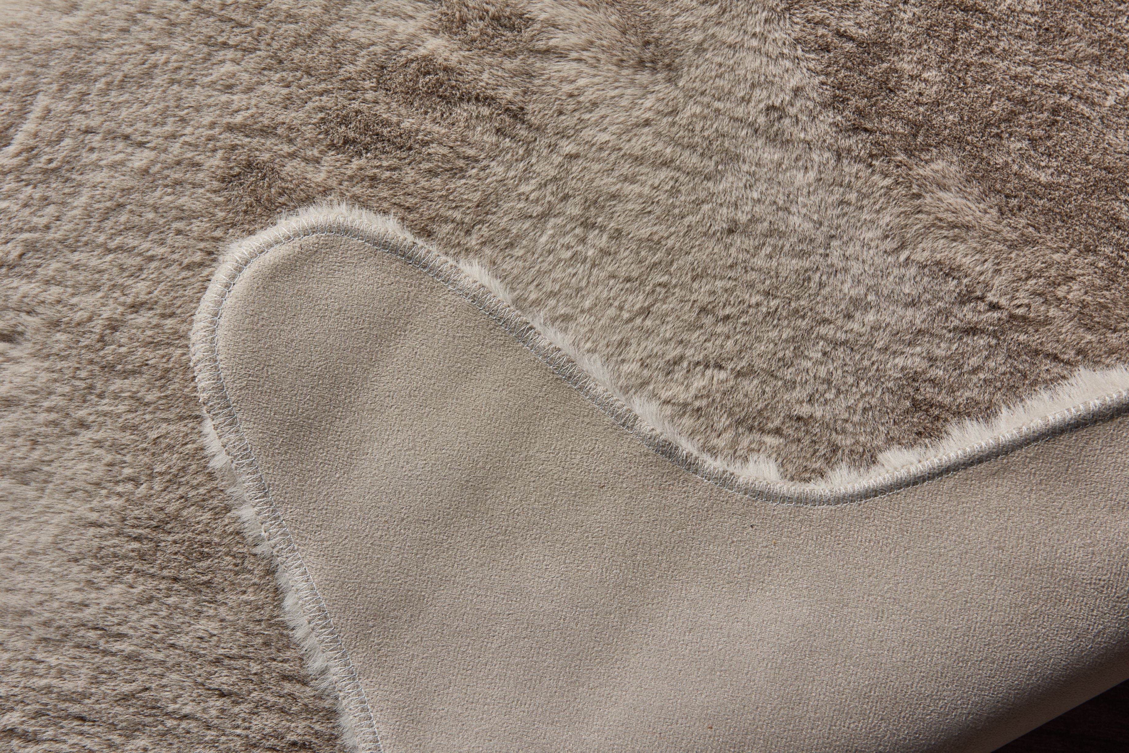 Kaninchenfellteppich Weich & Flauschig – 5 Farben, 2 Größen | Waschbar & Rutschfest