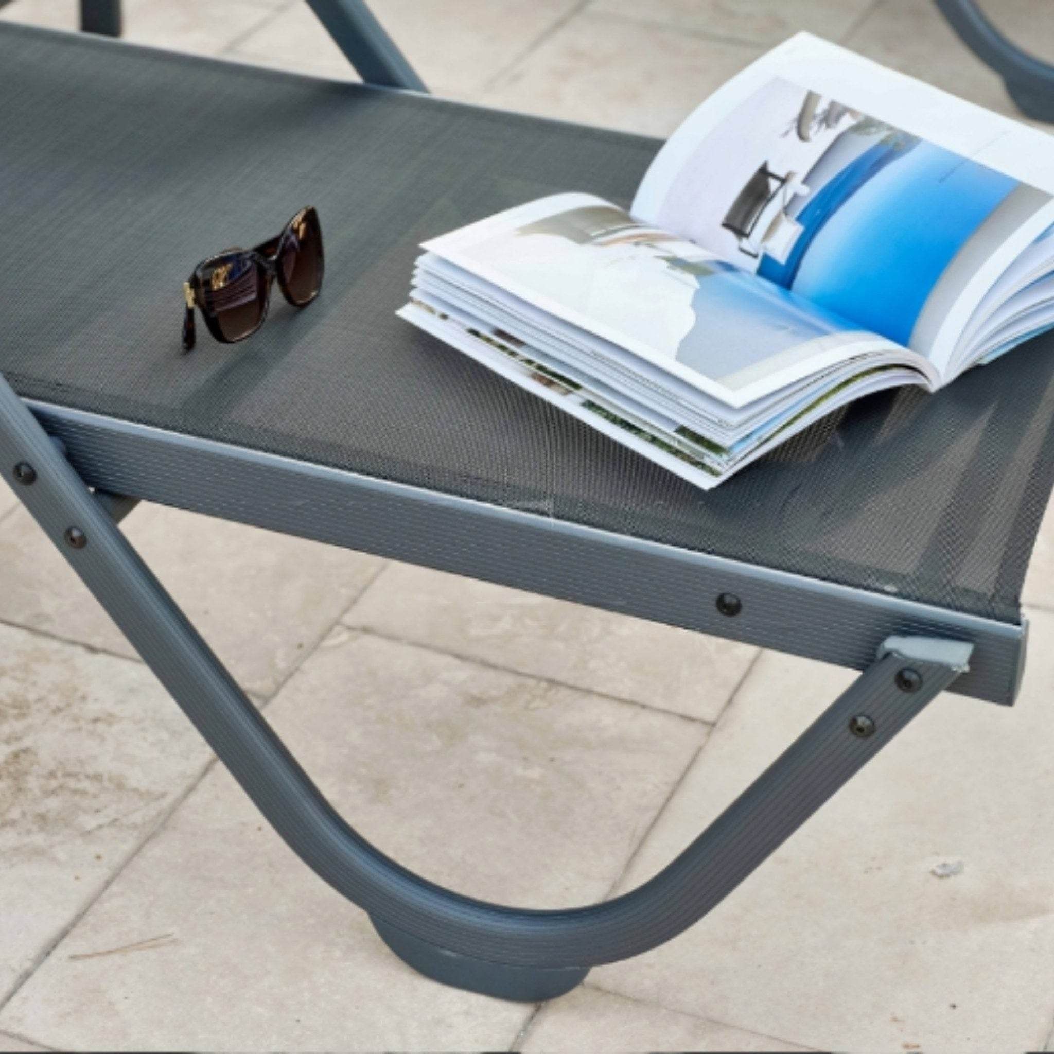 Gowoll Gala mit Armlehne Gartenliege mit Rollen Klappbar Wetterfest