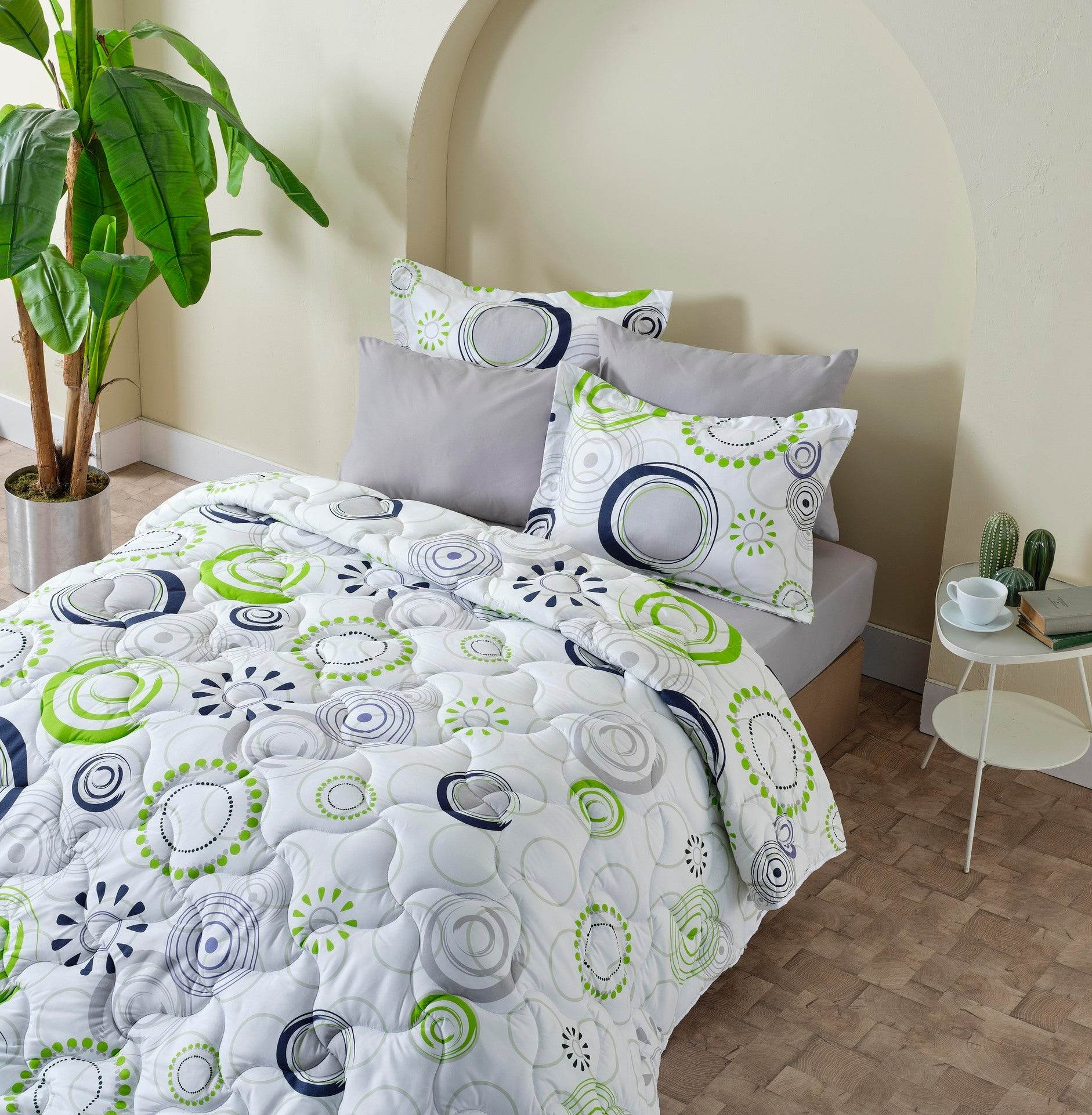 Moln Microfaser Ganzjahresdecke Antistress Steppdecke | 155x215 & 195x215 cm, Allergikerfreundlich, 7 Designs