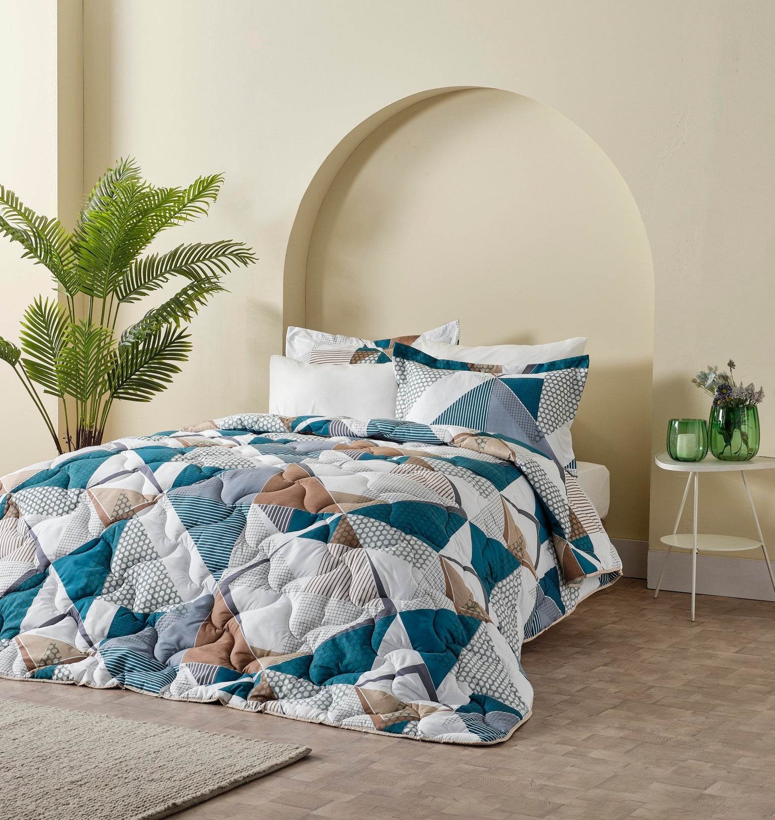 Moln Microfaser Ganzjahresdecke Antistress Steppdecke | 155x215 & 195x215 cm, Allergikerfreundlich, 7 Designs