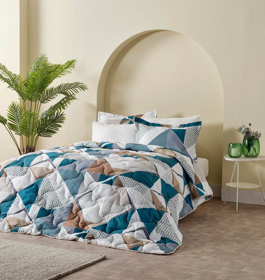 Moln Microfaser Ganzjahresdecke Antistress Steppdecke | 155x215 & 195x215 cm, Allergikerfreundlich, 7 Designs