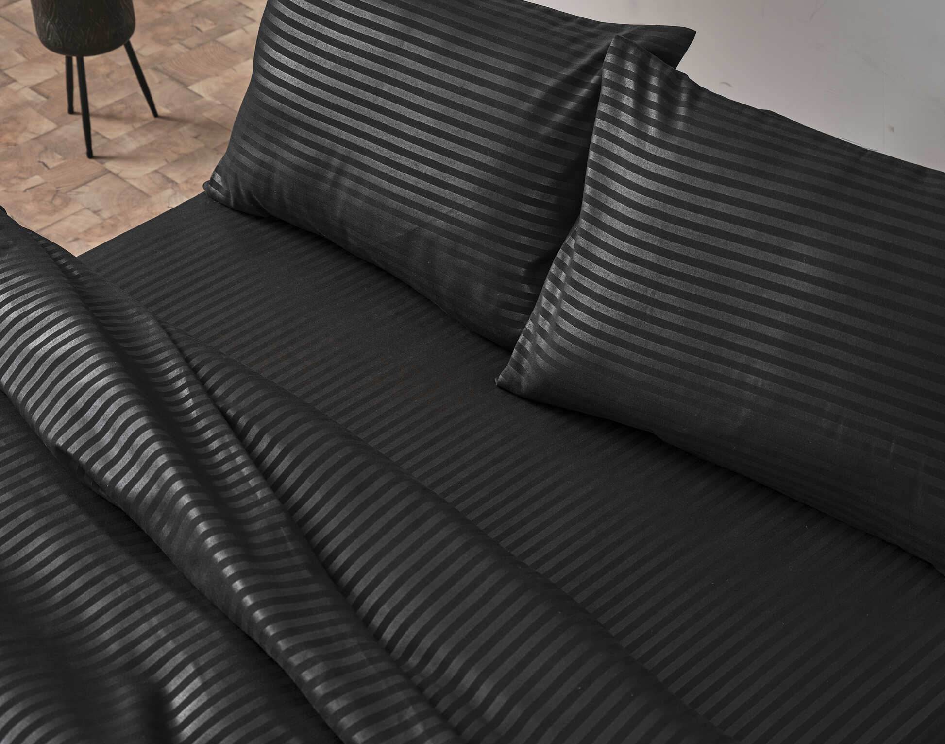 Gowoll Bettwäsche Set 200x220 Schwarz | 4-teiliges Micro Saten Set mit Spannbettlaken