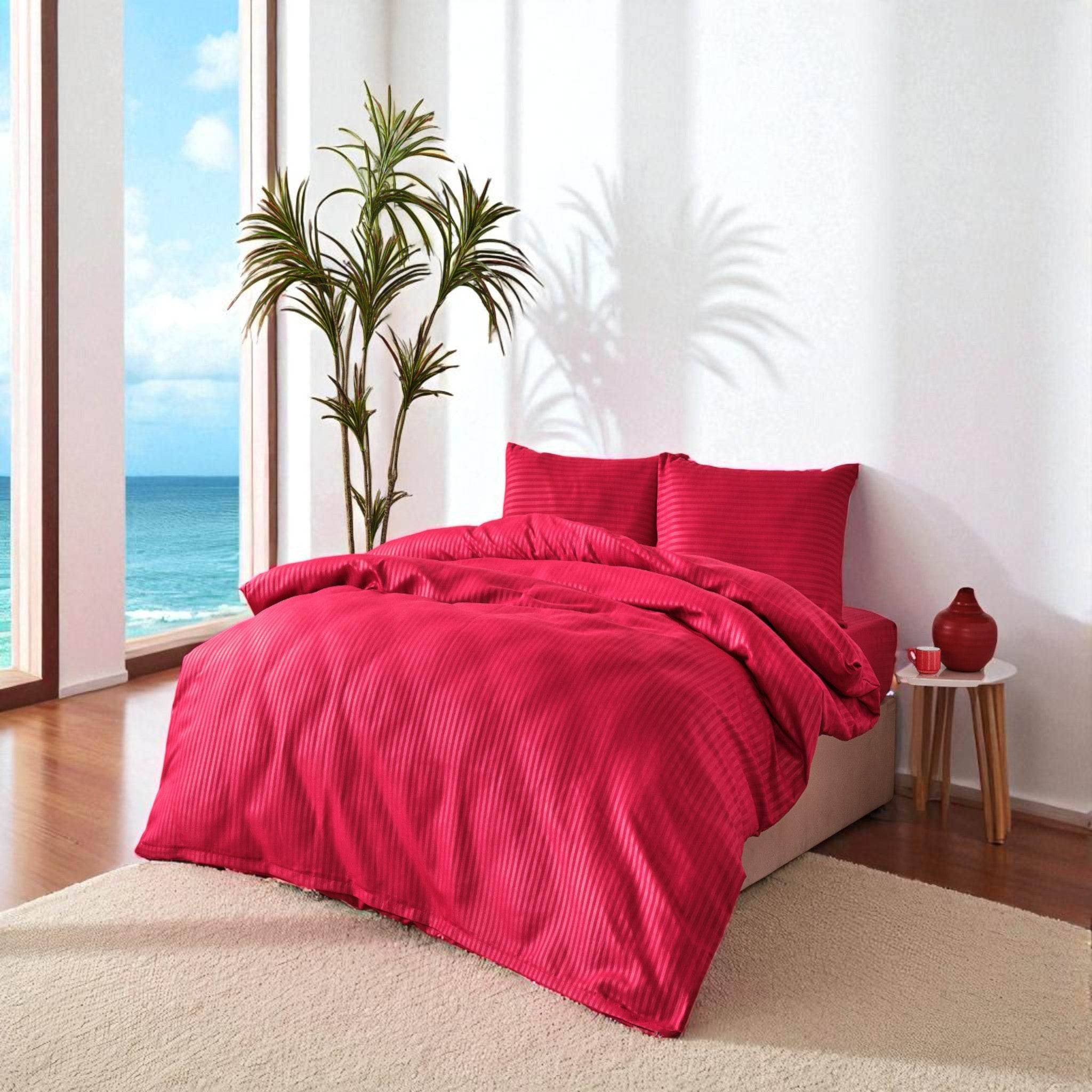 Burgund Bettwäsche Set 200x220 | Dunkelrot | Mikrofaser Satin Bettwäscheset von Gowoll – 4-teilig