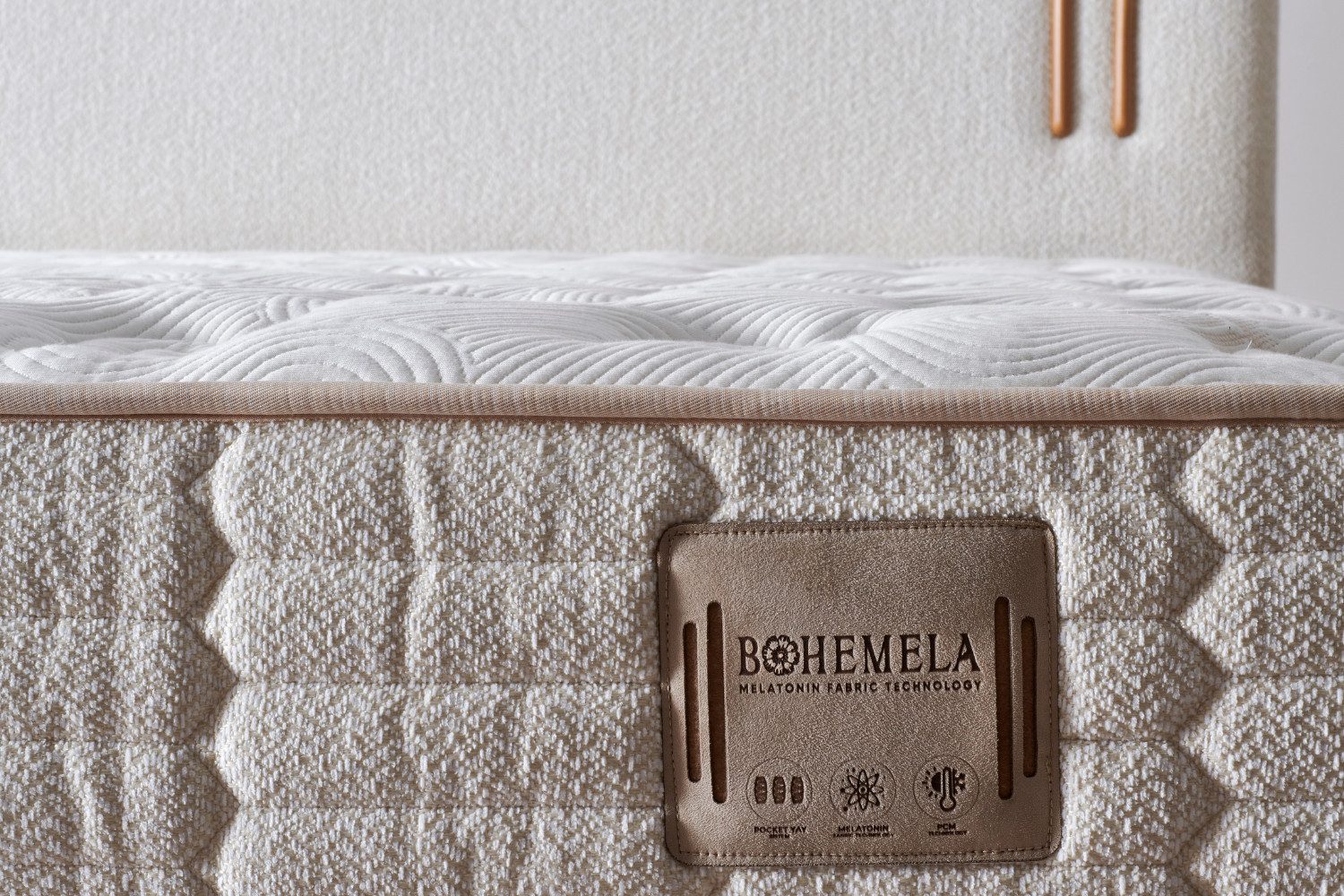 Detailansicht der Matratzenkante des Bambi Bohemela Boxspringbetts