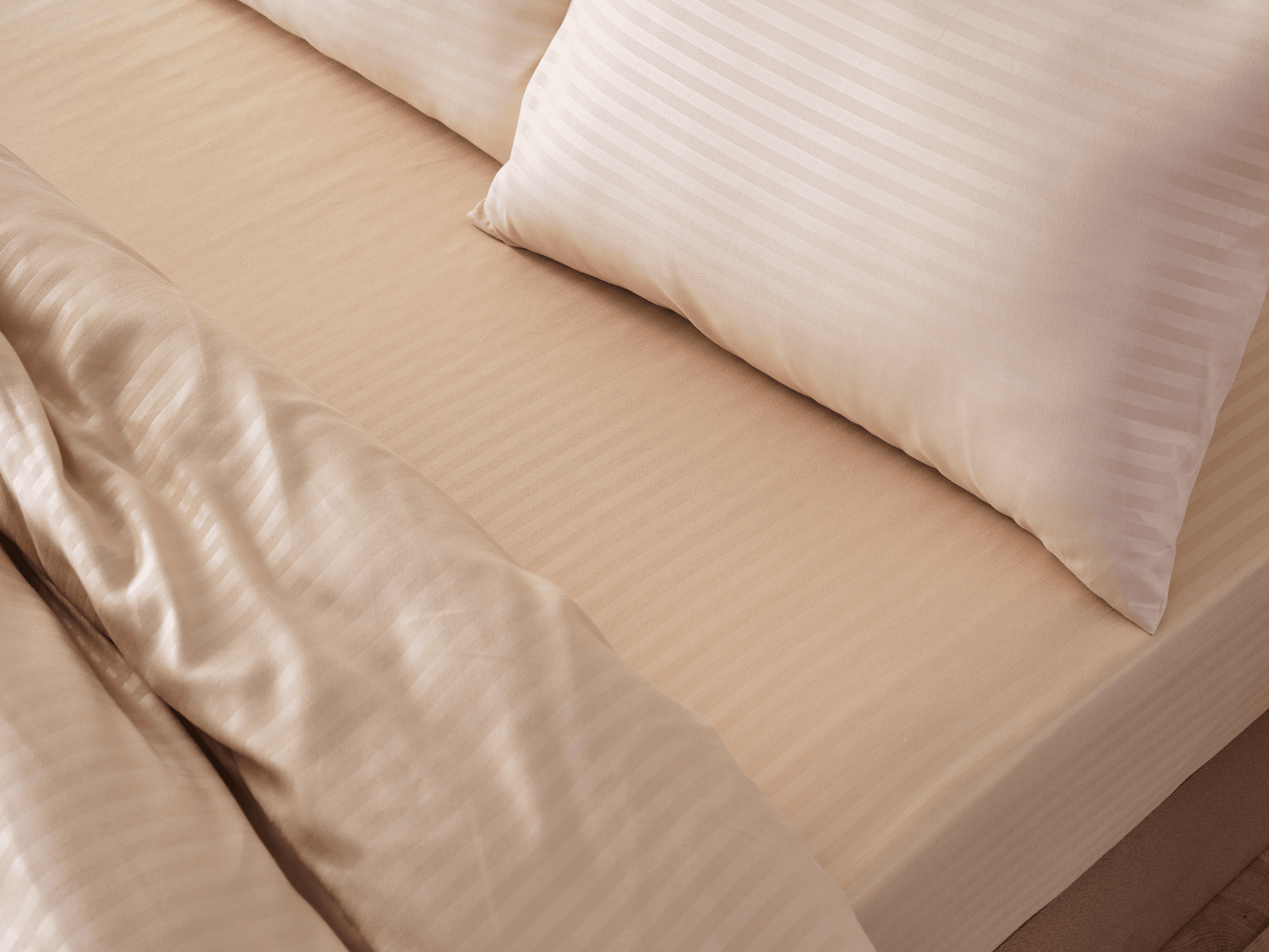 Luxus Bettwäsche Set Creme 200x220 | 4-teiliges Mikrofaser Satin Set von Gowoll