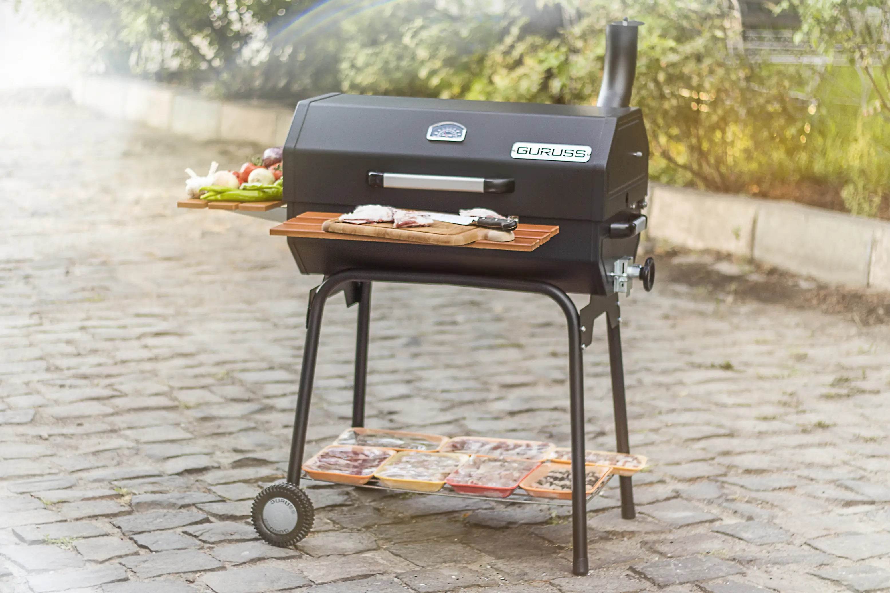 XXL Holzkohlegrill mit Deckel & Temperaturanzeige | Guruss CG075 Grillwagen