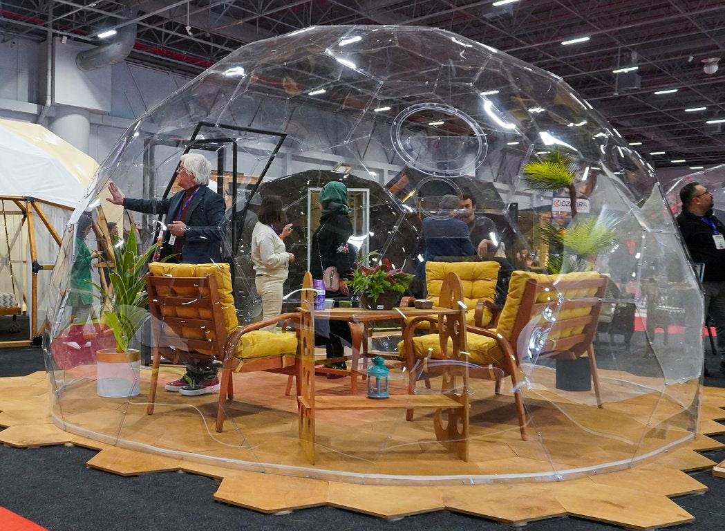 Gowoll Dome während der Montage