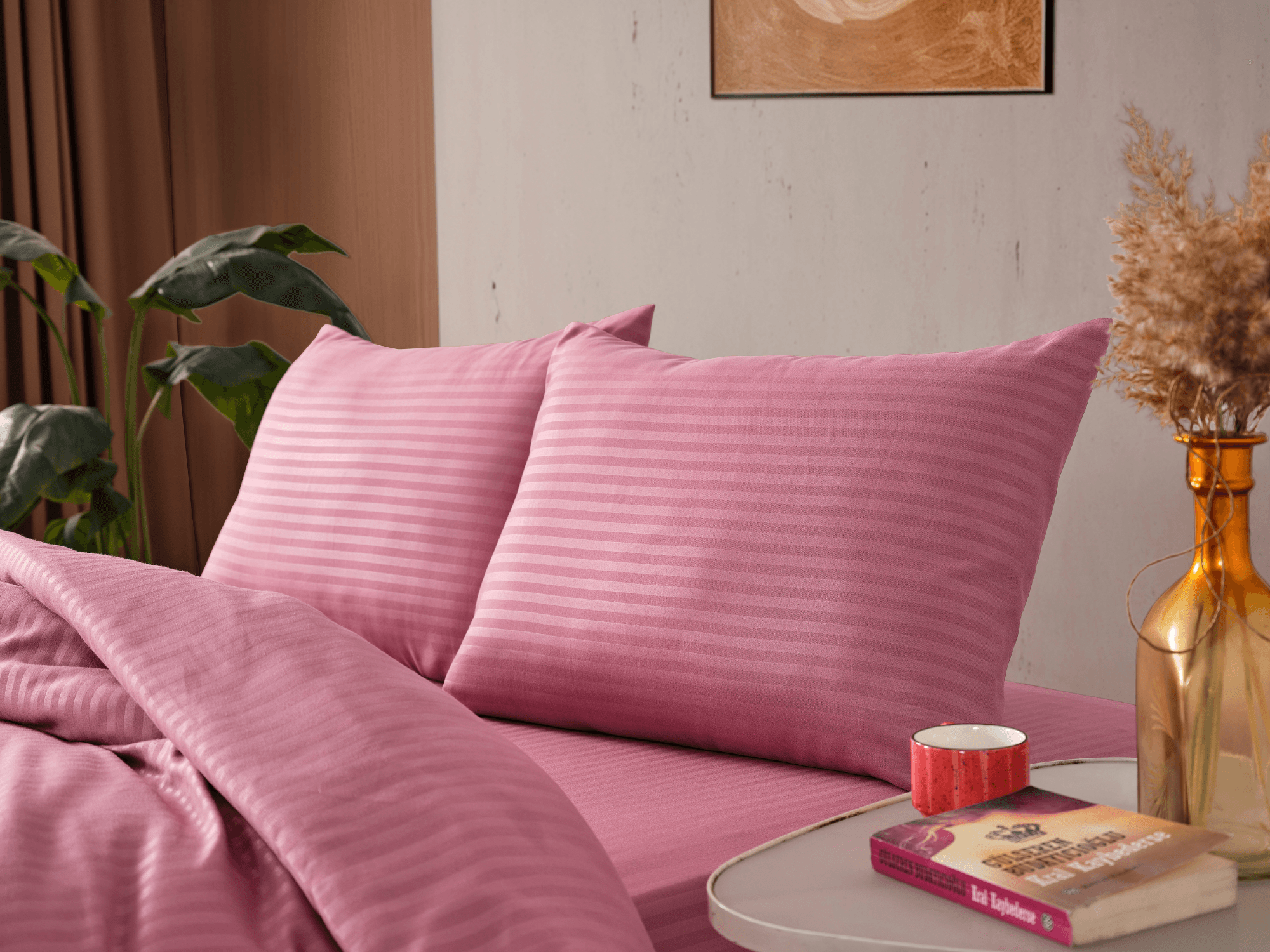 Gowoll Bettwäsche Set Rosé 200x220 | Mikrofaser 4-teiliges Satin-Bettset mit Spannbettlaken