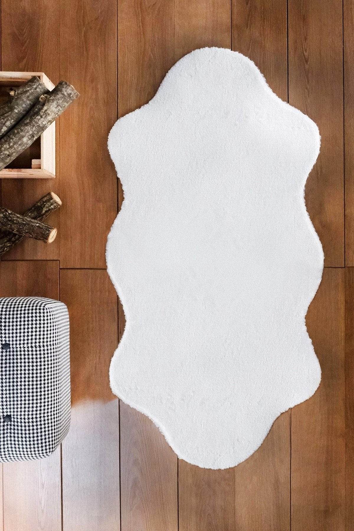 Kaninchenfellteppich Weich & Flauschig – 5 Farben, 2 Größen | Waschbar & Rutschfest