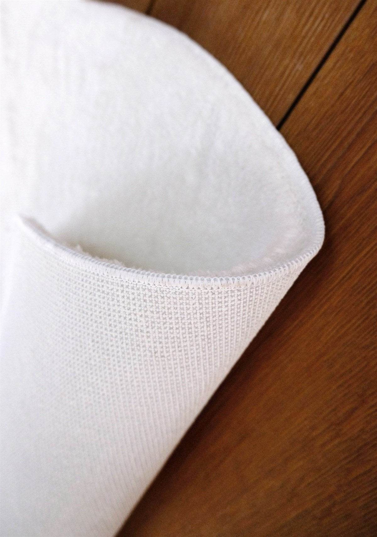 Kaninchenfellteppich Weich & Flauschig – 5 Farben, 2 Größen | Waschbar & Rutschfest