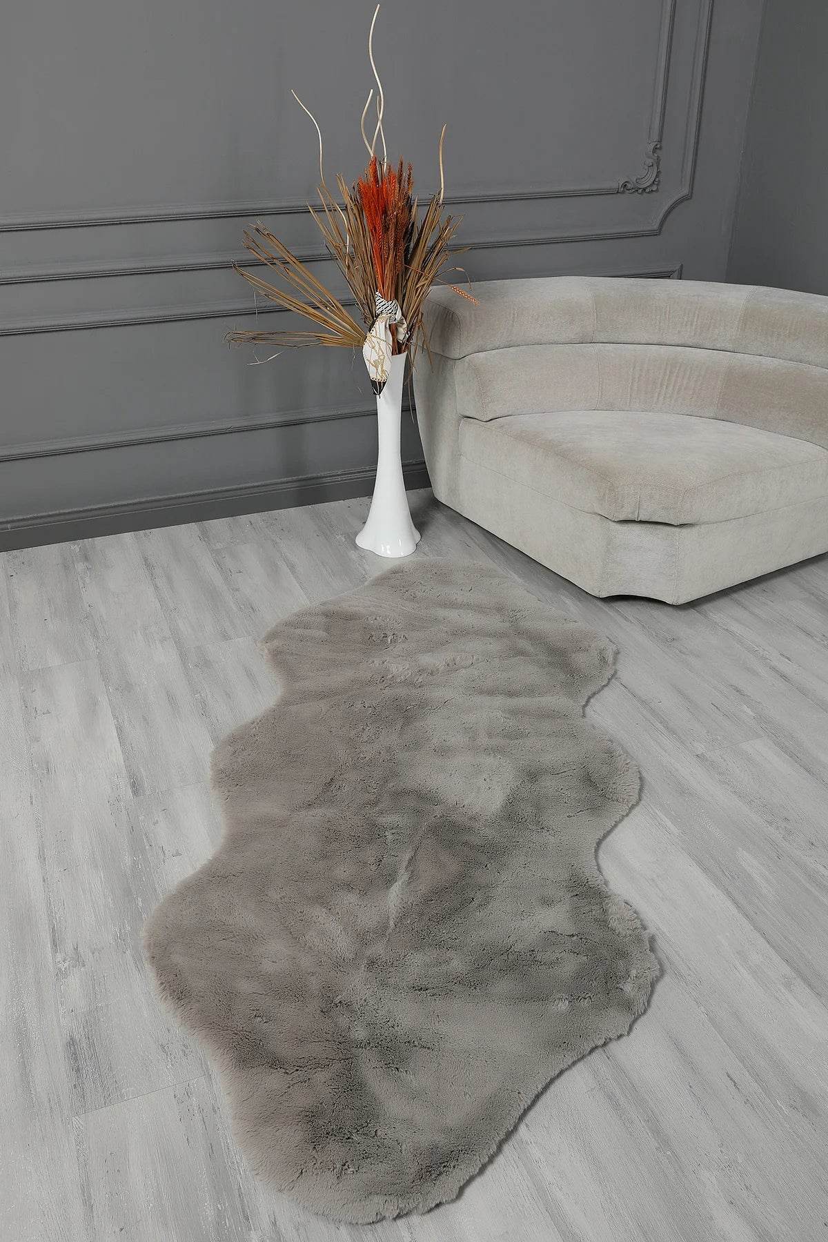 Kaninchenfellteppich Weich & Flauschig – 5 Farben, 2 Größen | Waschbar & Rutschfest