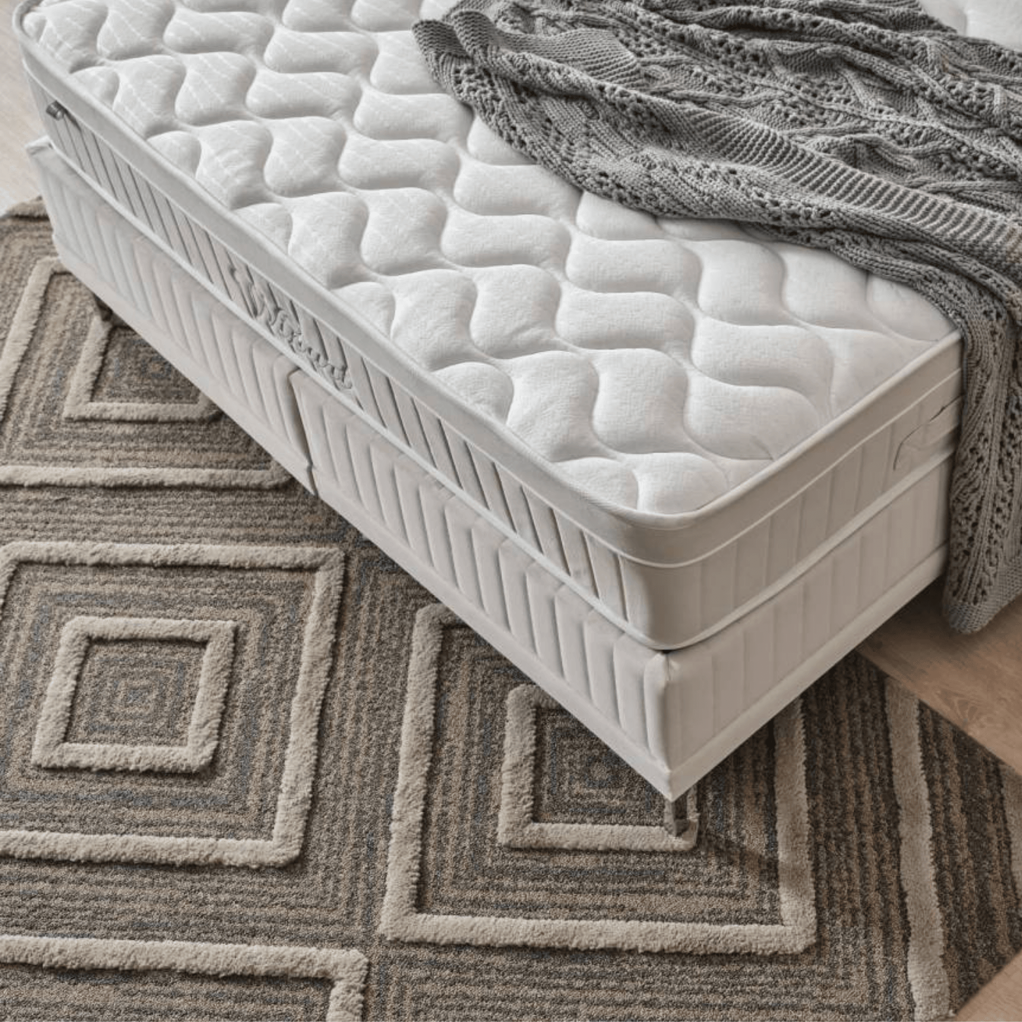 Boxspringbett mit Stauraum & Gasdruckfeder | Armis Winart Komfortbett mit Topper | 90–180x200 cm