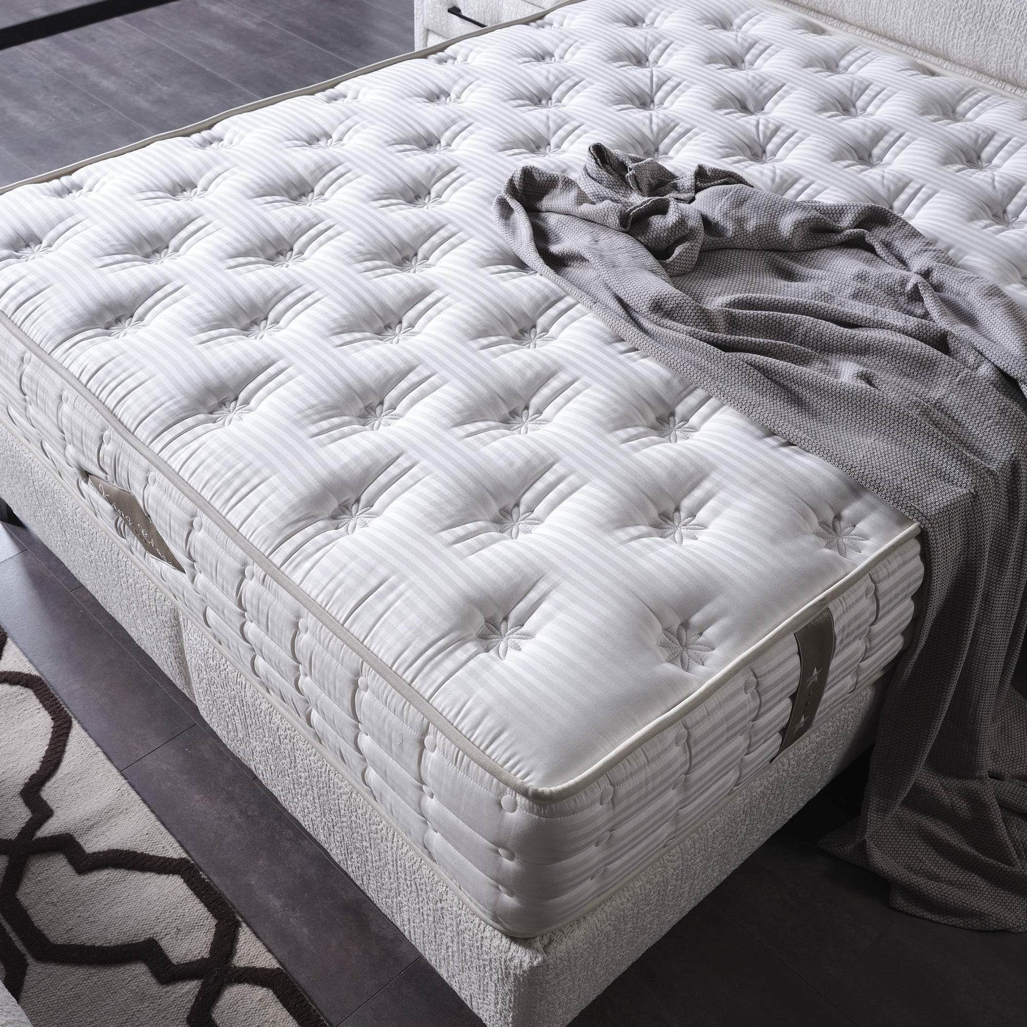 Efes Boxspringbett 160x200 mit Stauraum & Matratze – Hoch & Luxuriös wie ein Königsthron